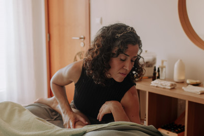 Ondas de Mana - Ajita Feminine Massage - Ribamar, Ericeira